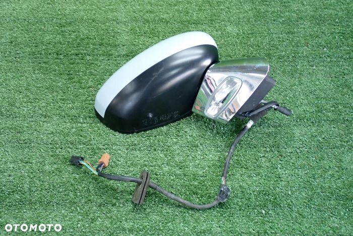 CITROEN C3 DS3 09- lusterko prawe 6 + 5 pin 11pin - 3