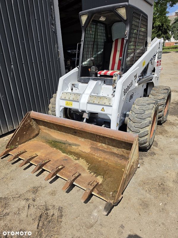 Hitachi EX30 - 7