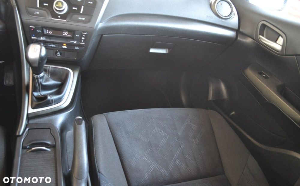 Honda Civic 1.4 i-VTEC Comfort - 33