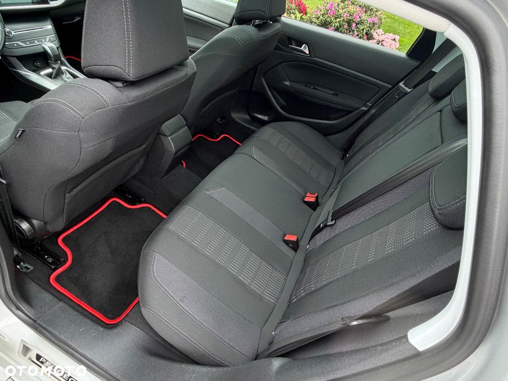 Peugeot 308 BlueHDi 120 EAT6 Stop & Start Allure - 22