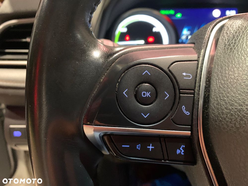 Toyota Camry 2019