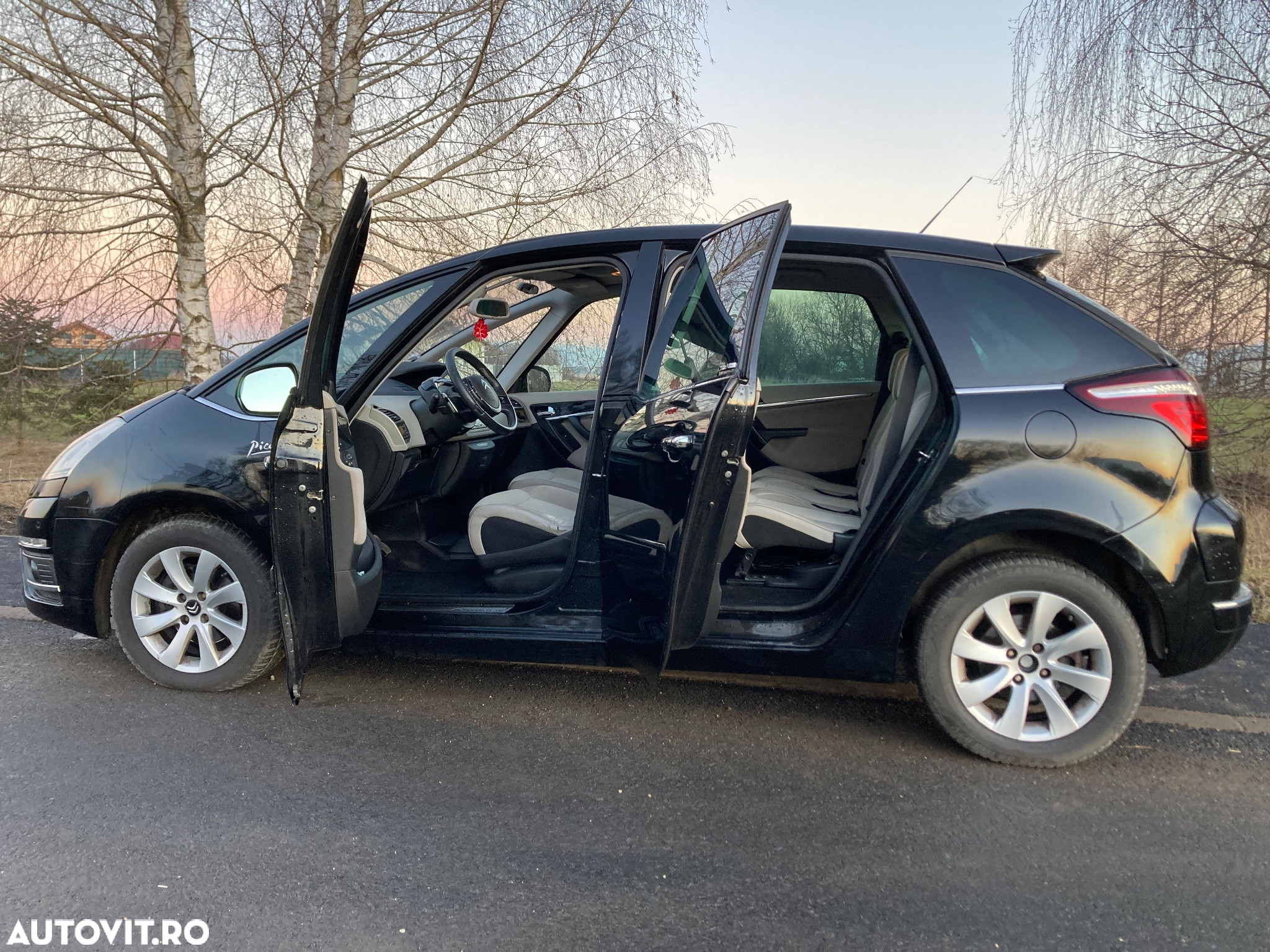 Citroën C4 Picasso 1.6 e-HDI Aut. Exclusive - 6