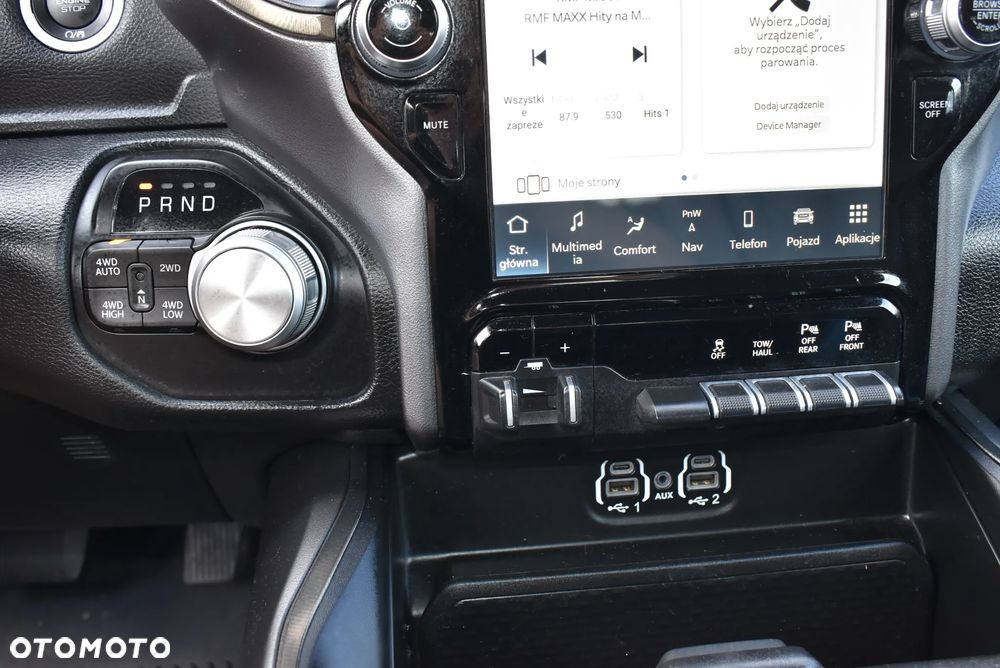 RAM 1500 Crew Cab Sport - 40