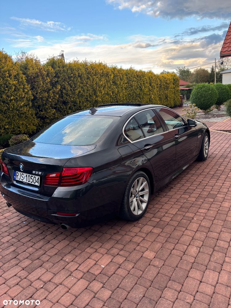 BMW Seria 5 535i xDrive Sport-Aut Luxury Line - 3