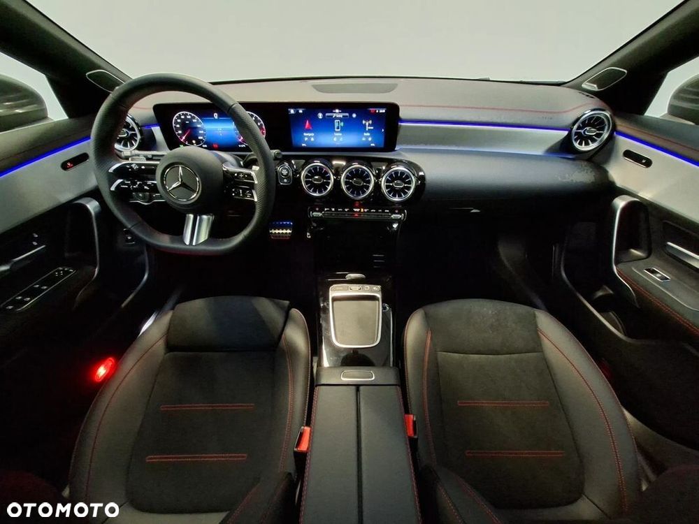 Mercedes-Benz CLA 200 AMG Line 7G-DCT - 20