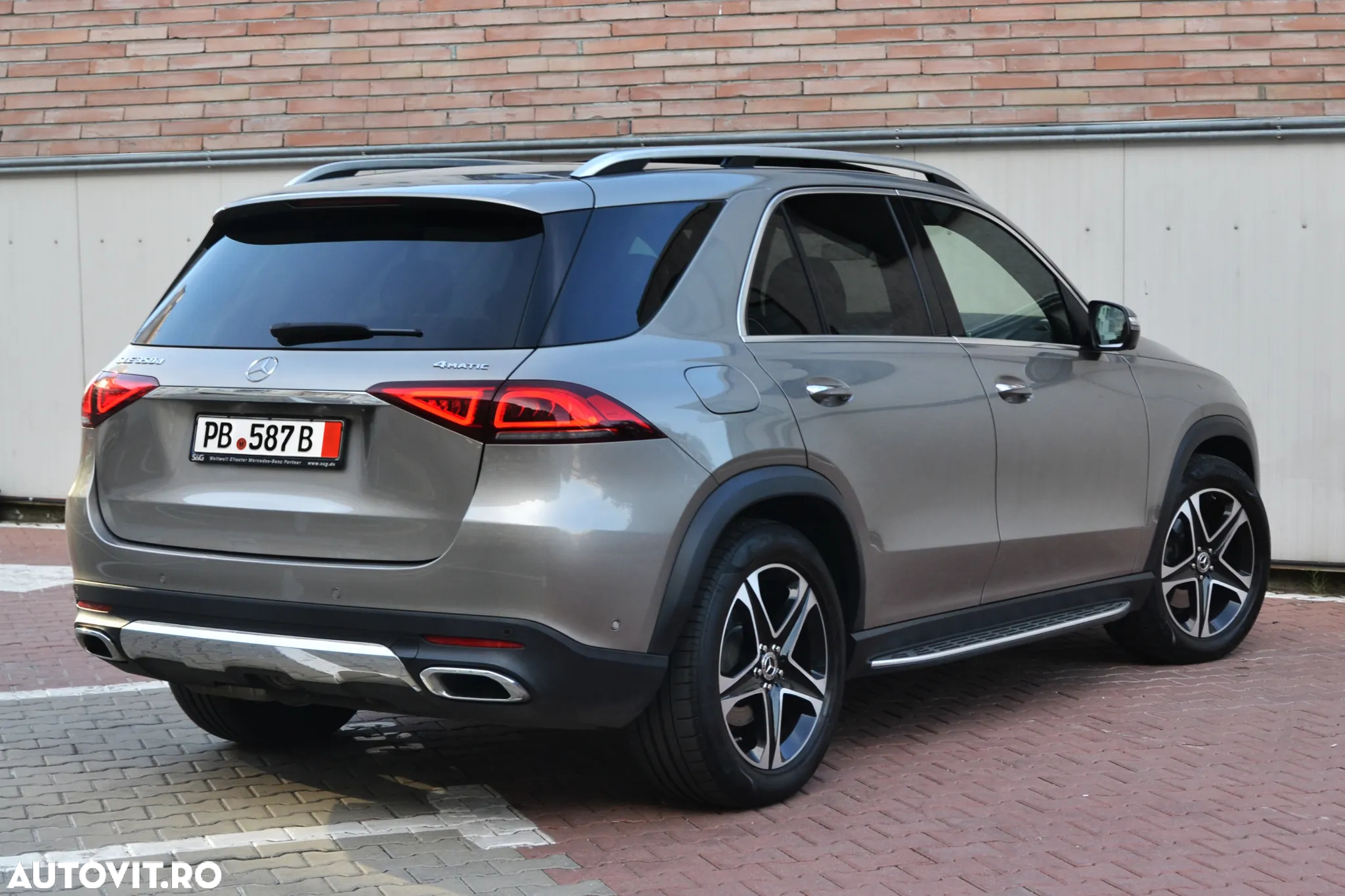 Mercedes-Benz GLE 350 d 4Matic 9G-TRONIC AMG Line - 5