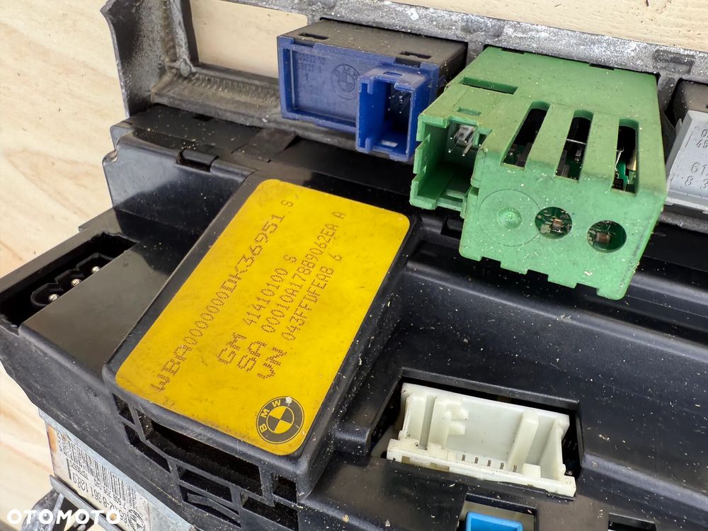 BMW E38 RADIO PANEL STEROWANIA KLIMATYZACJI KLIMATRONIK RAMKA RADIA DEKOR DREWNO OSŁONA 8361128 - 9