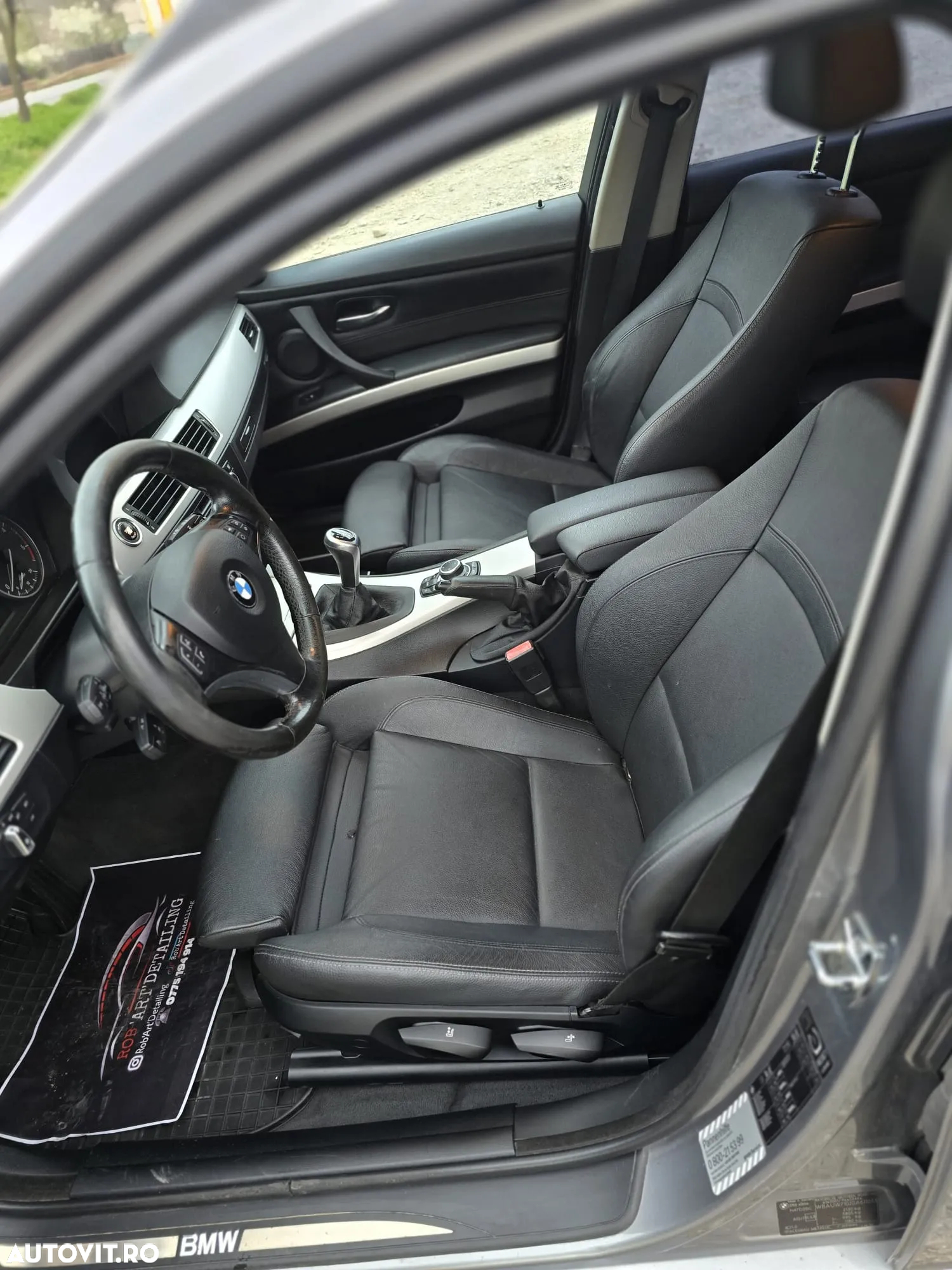 BMW Seria 3 320d xDrive DPF Touring - 9