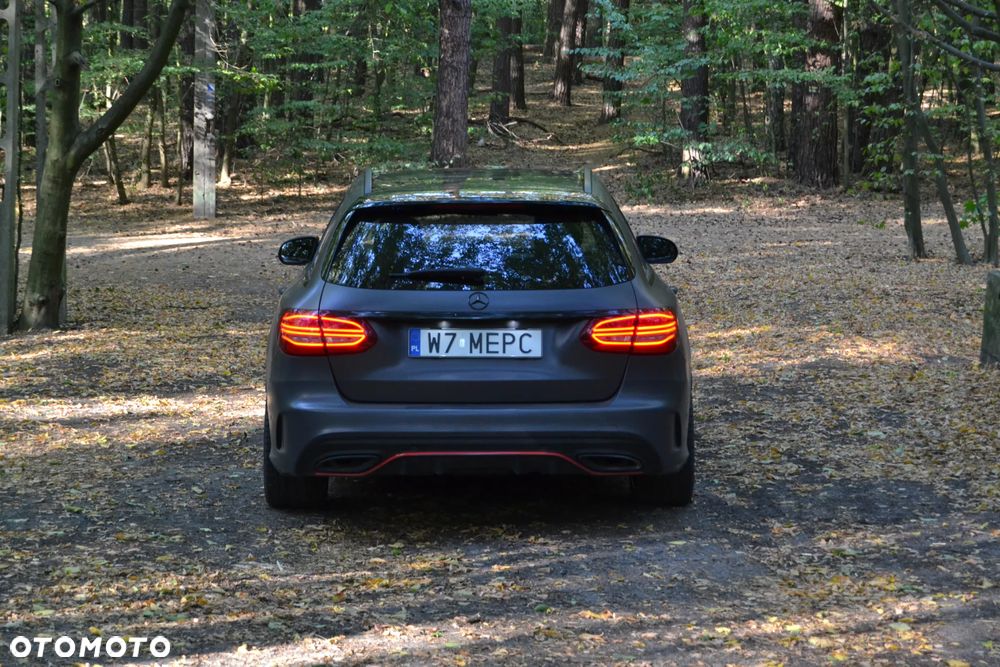 Mercedes-Benz Klasa C 200 Coupe 9G-TRONIC AMG Line - 4