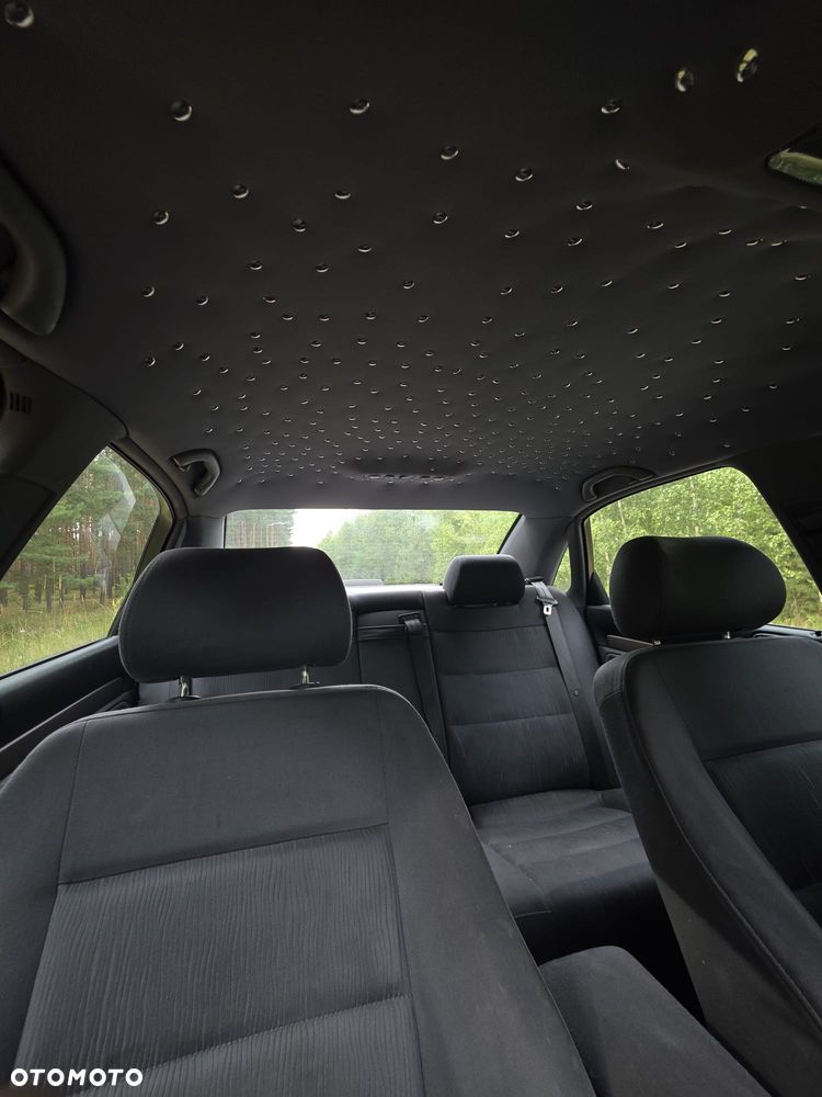 Audi A4 Limousine - 11