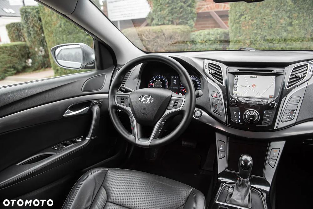 Hyundai i40 Kombi blue 1.7 CRDi DCT Premium - 29