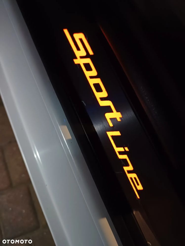 BMW Seria 5 520d xDrive Luxury Line sport - 30