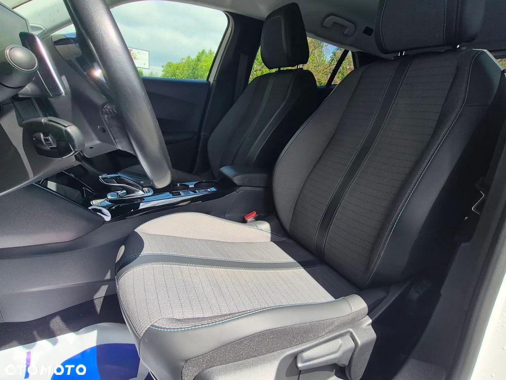 Peugeot 2008 1.5 BlueHDi Allure S&S EAT8 - 14