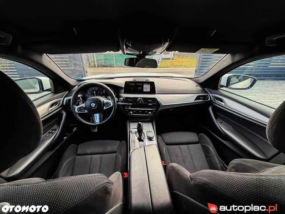 BMW Seria 5 520d M Sport sport - 28
