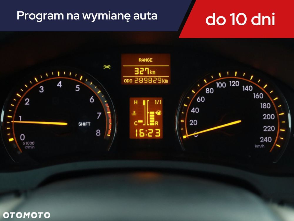 Toyota Avensis - 10
