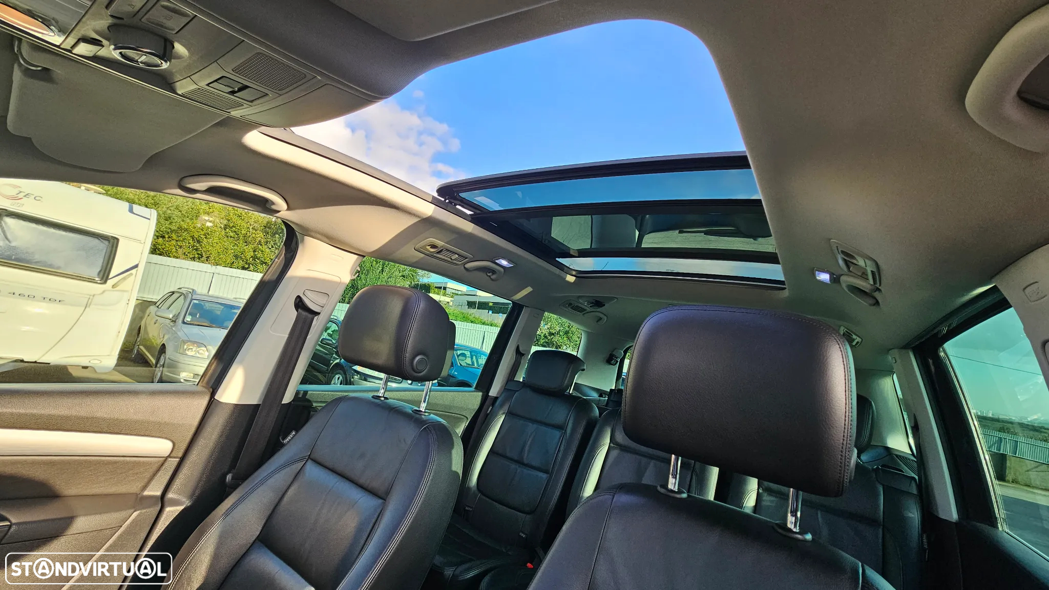 VW Sharan 2.0 TDI Highline - 14