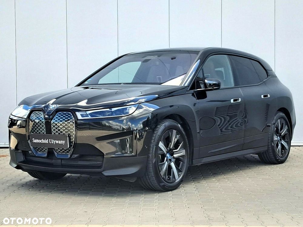 BMW iX