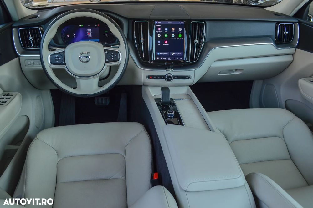 Volvo XC 60 T6 AWD Ultra Black Edition - 23