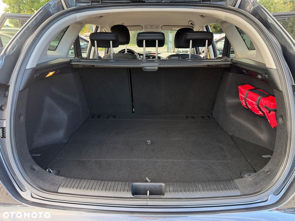 Kia Ceed - 21