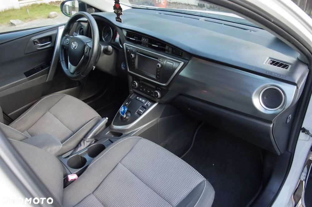 Toyota Auris - 31