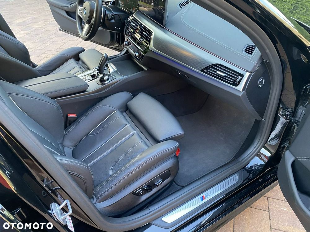 BMW Seria 5 530i GPF xDrive Sport - 35