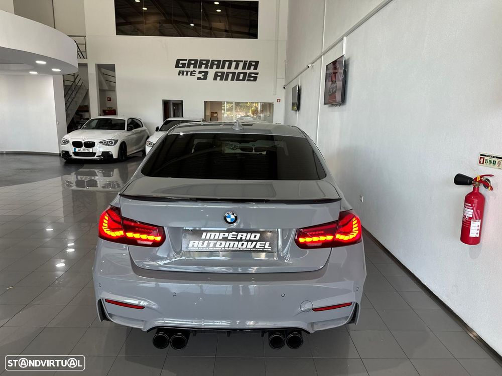 BMW 320 d Pack M - 16