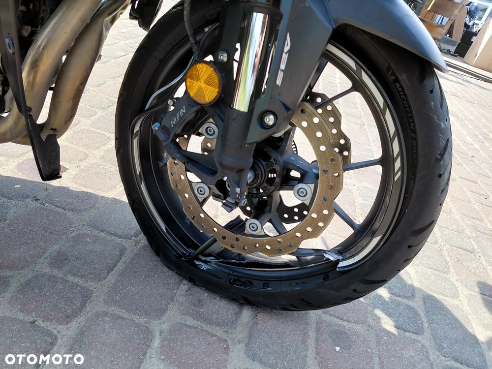 Honda CBR - 11