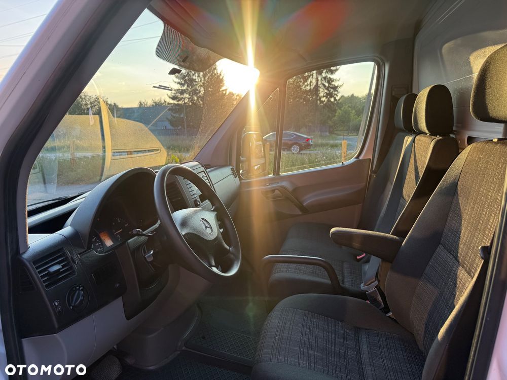 Mercedes-Benz Sprinter 906 319 silnik 3.0 190 km Automat 7G - 16