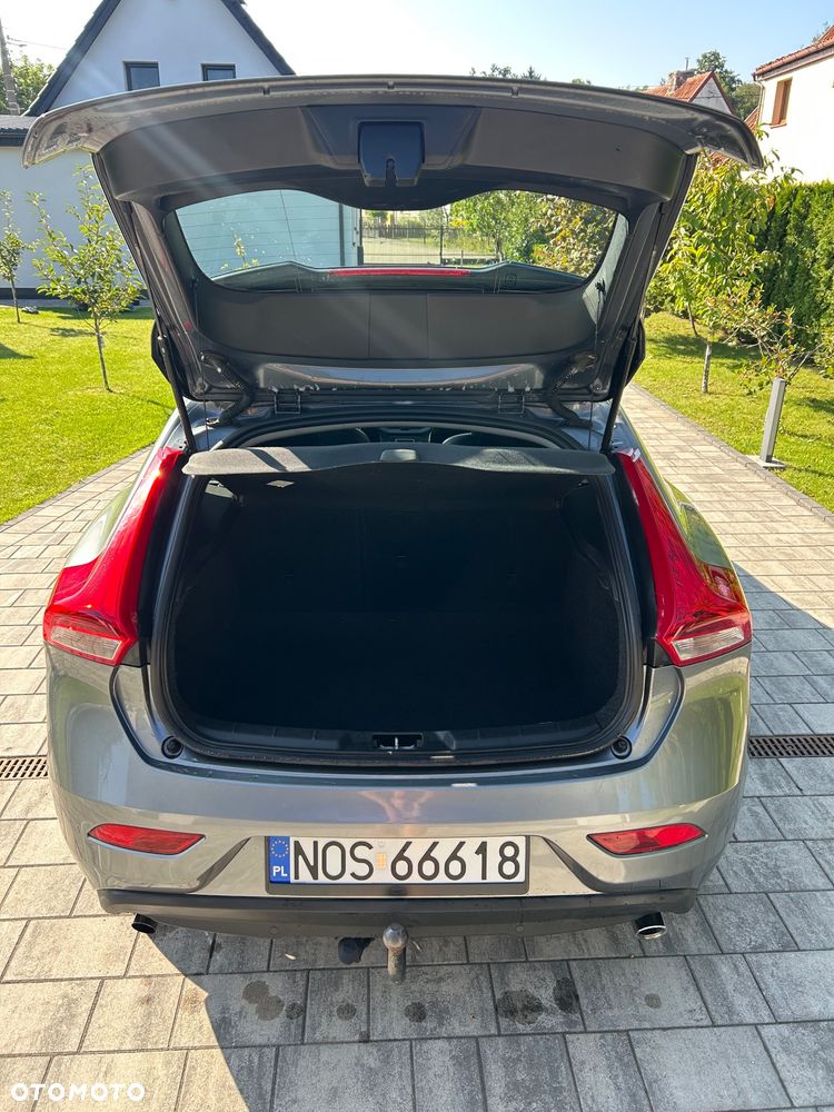 Volvo V40 - 2