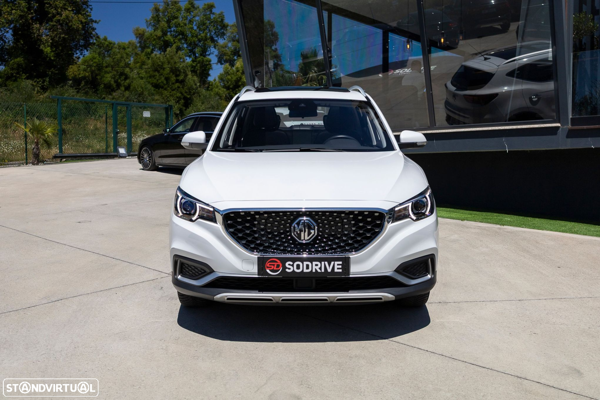 MG ZS - 4