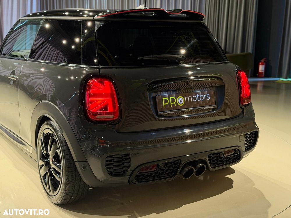 Mini John Cooper Works - 30