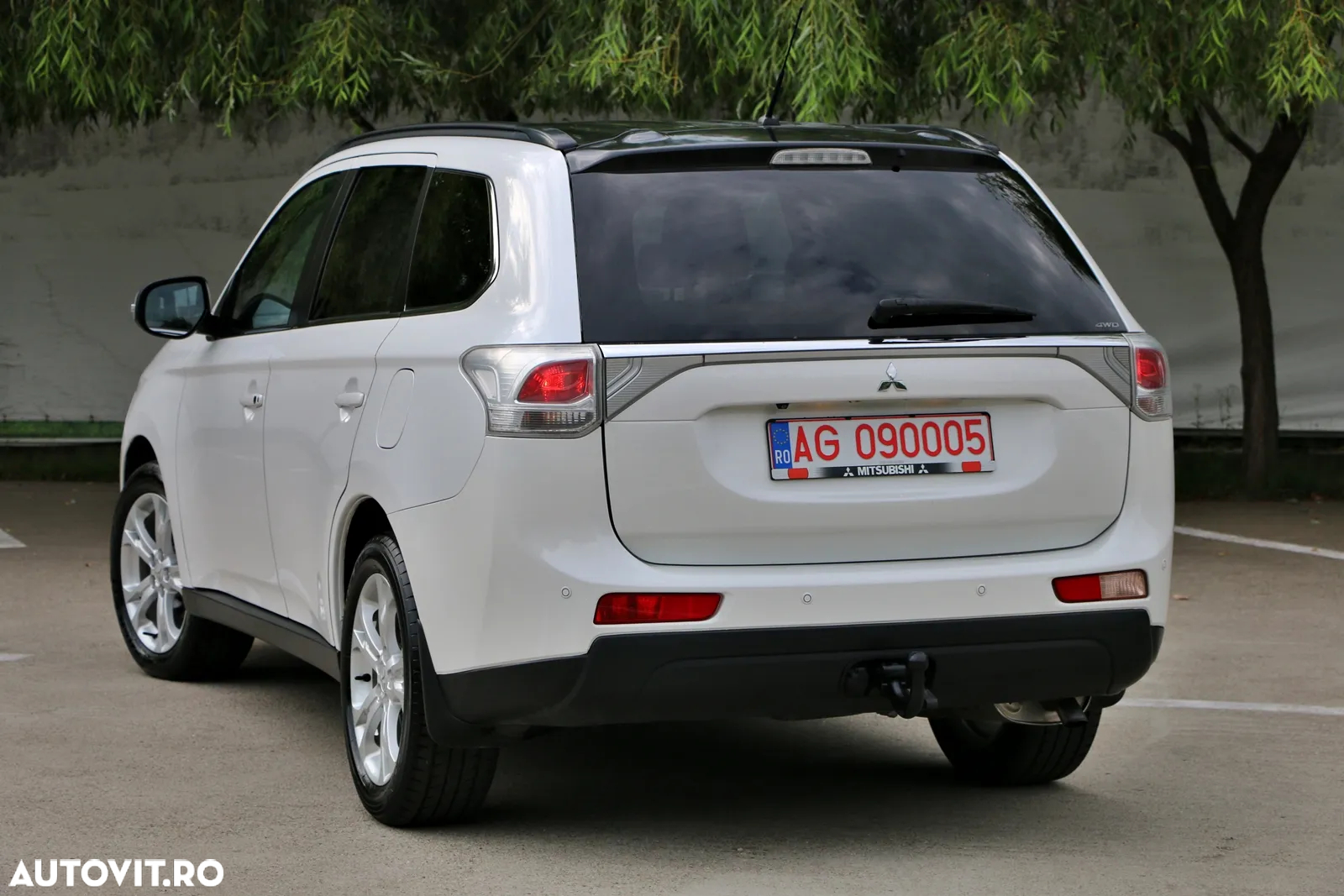 Mitsubishi Outlander 2.2 DI-D 4WD Automatik Diamant Edition - 12