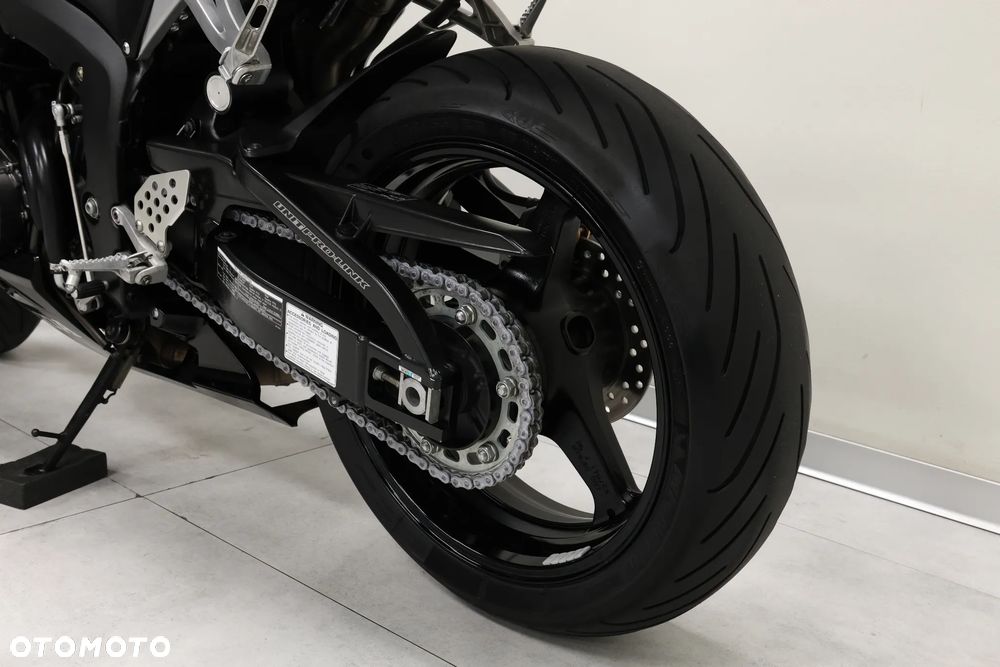 Honda CBR - 40