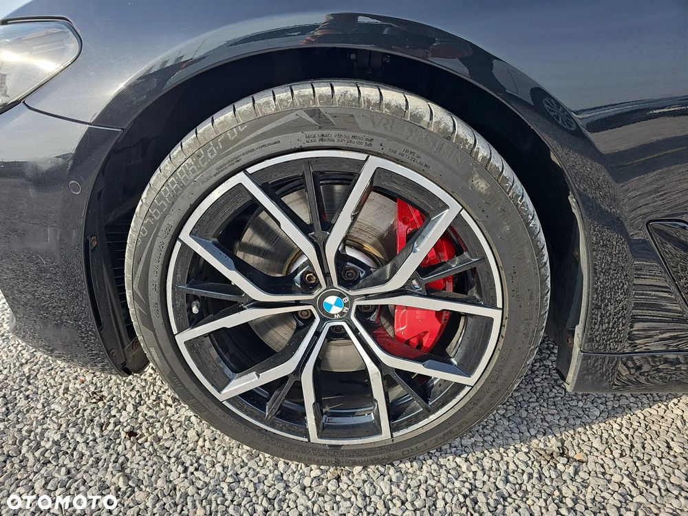 BMW Seria 5 540d xDrive mHEV M Sport sport - 9