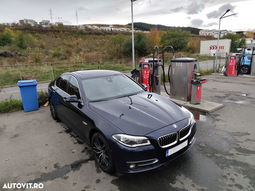 BMW Seria 5 530d xDrive - 7