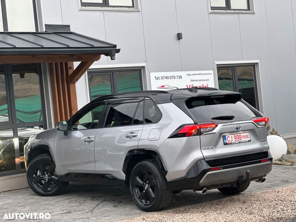 Toyota RAV4 2.5 4x4 Hybrid Team Deutschland - 4