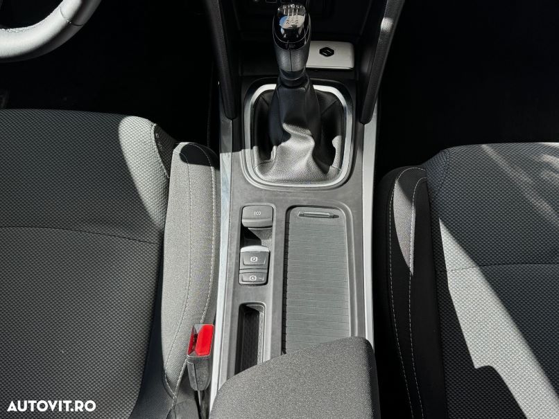 Renault Megane TCe GPF Zen - 13