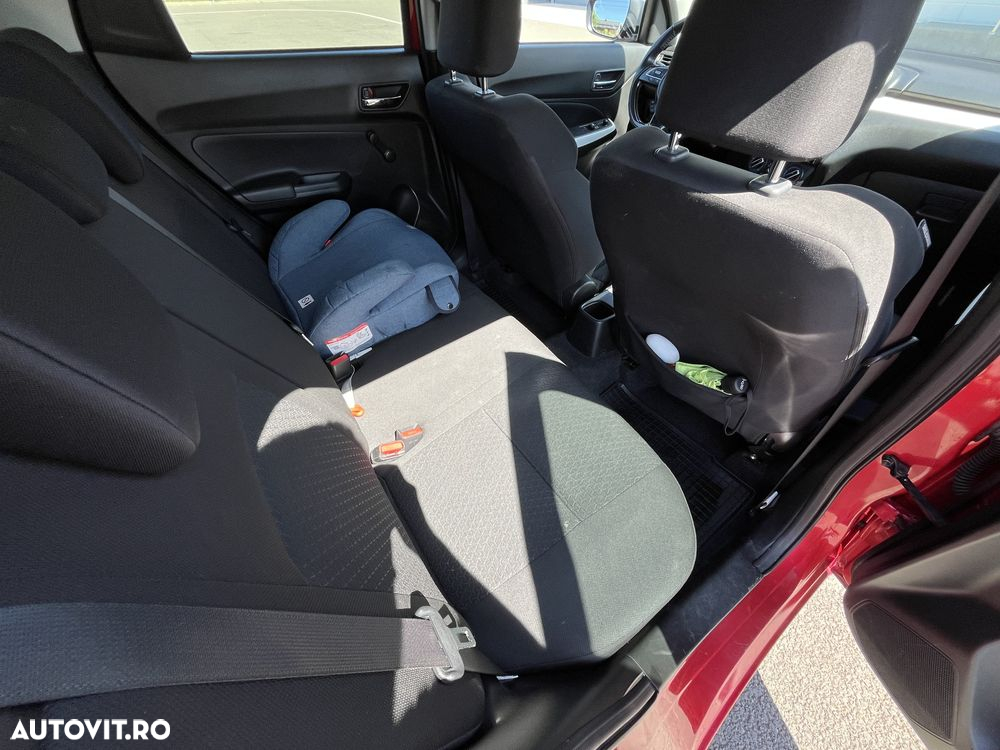 Suzuki Swift 1.2 Dualjet 12V MHEV Passion - 15