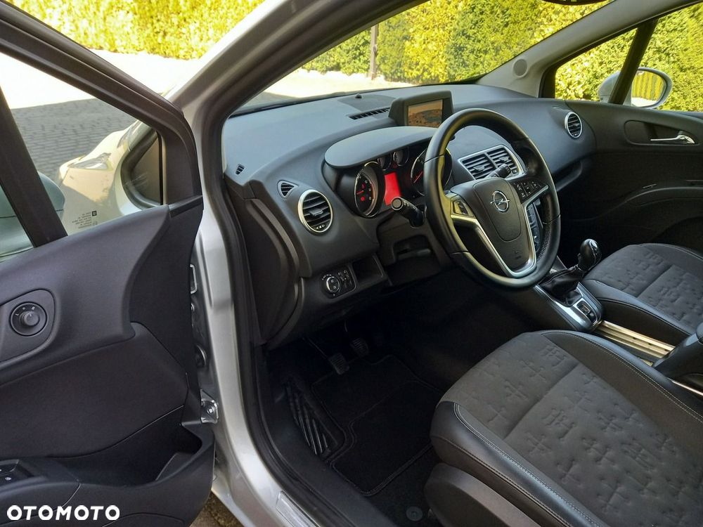 Opel Meriva 1.4 T Essentia S&S - 30