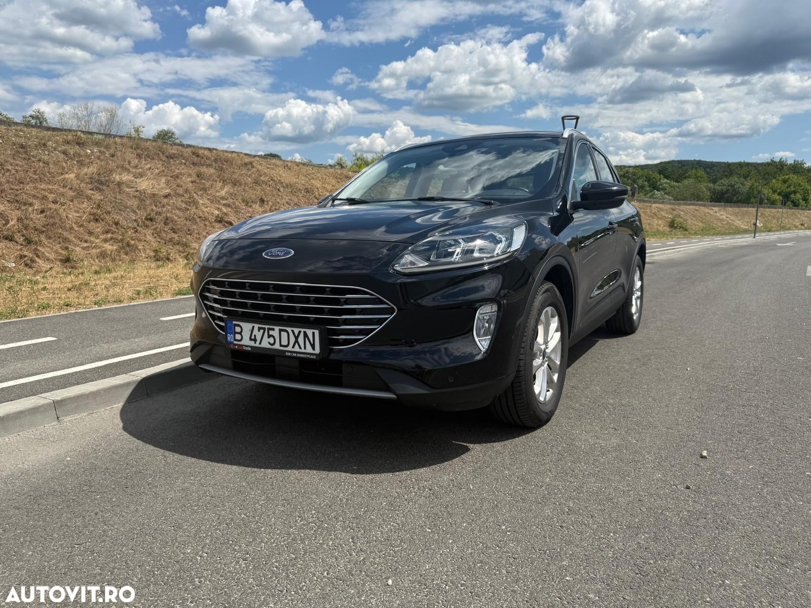 Ford Kuga 2.5 Duratec FWD FHEV Titanium - 3