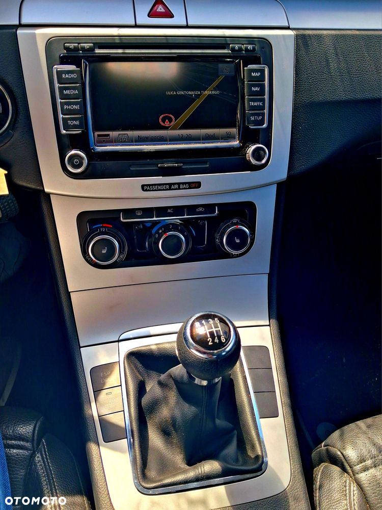 Volkswagen Passat - 6
