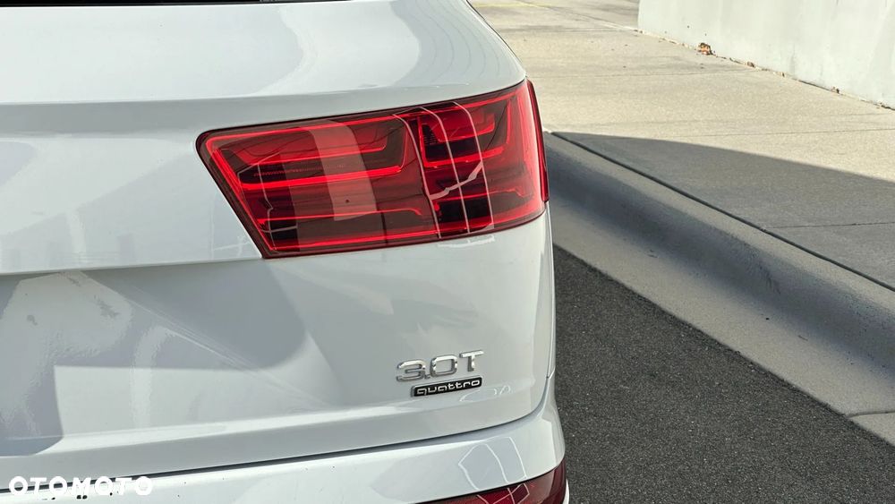 Audi Q7 - 8