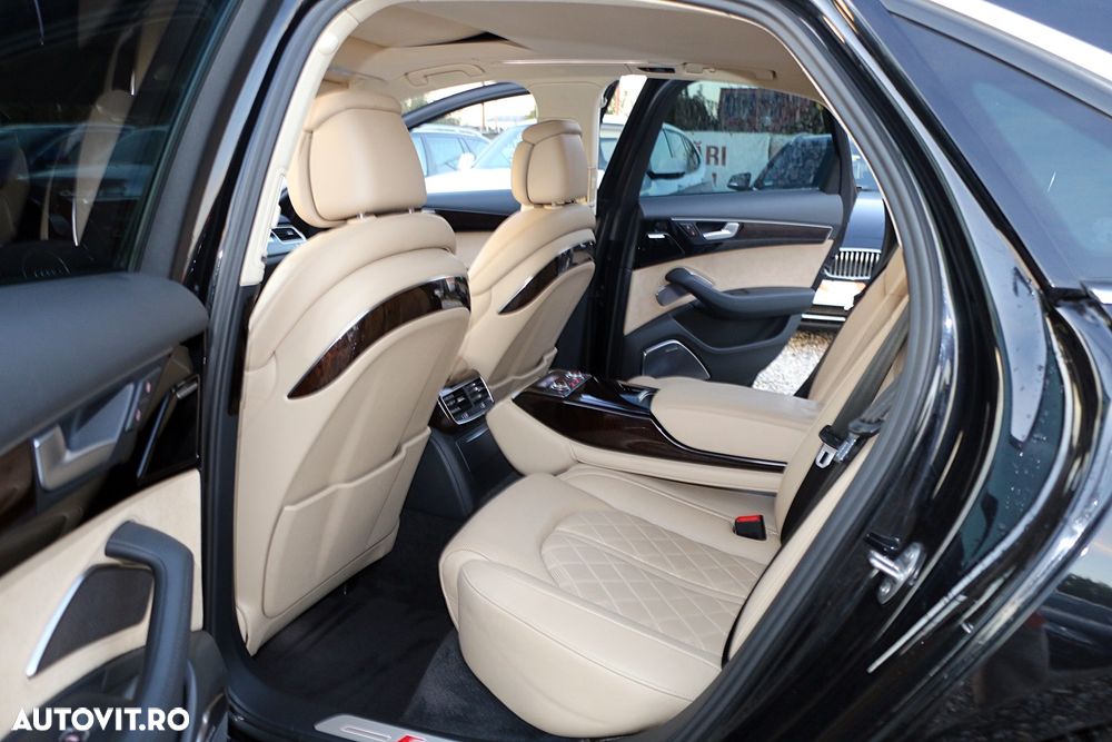Audi S8 Standard - 22
