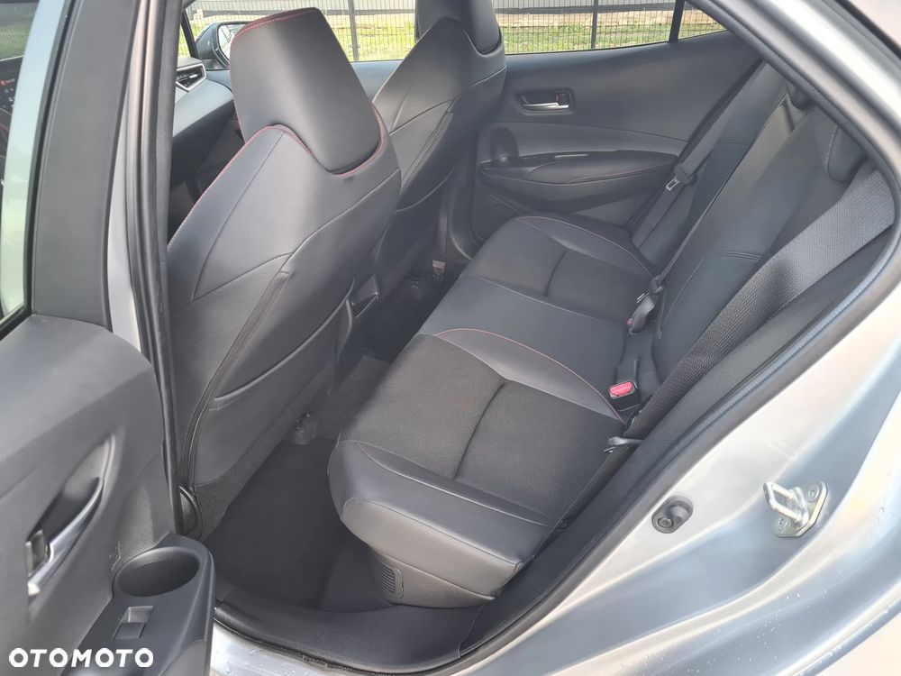 Toyota Corolla - 12