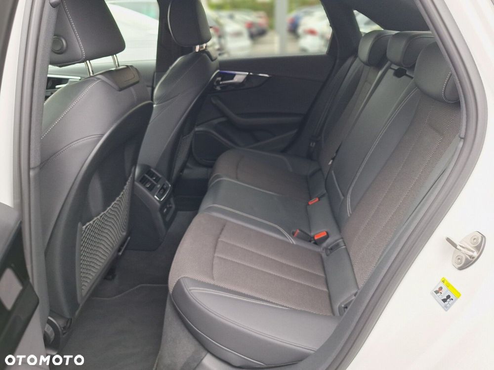 Audi A4 Limousine - 21
