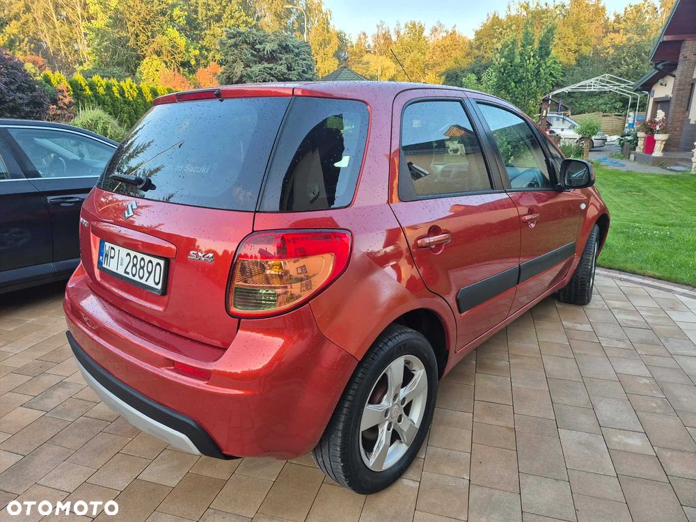 Suzuki SX4 - 4