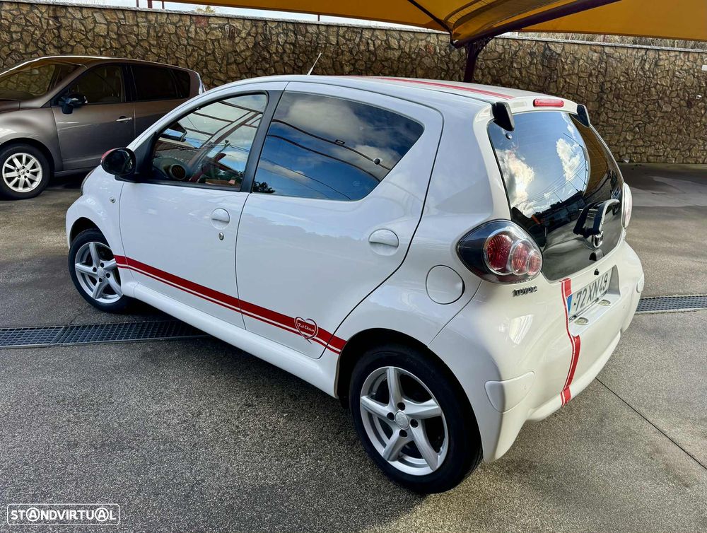 Toyota Aygo 1.0 + AC - 5