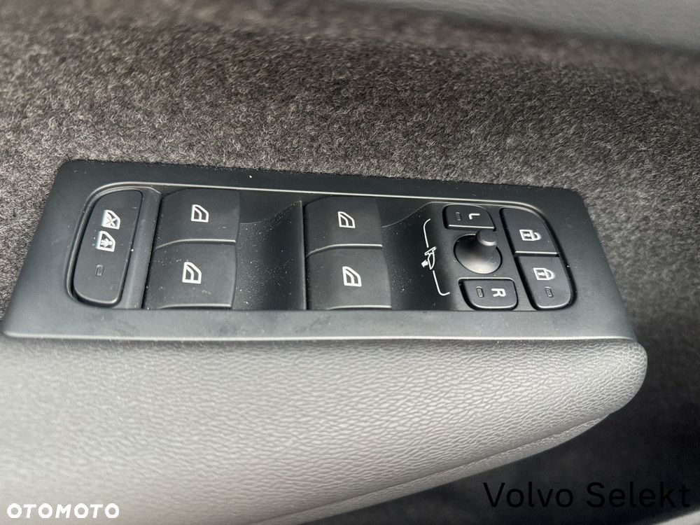 Volvo XC 40 - 23