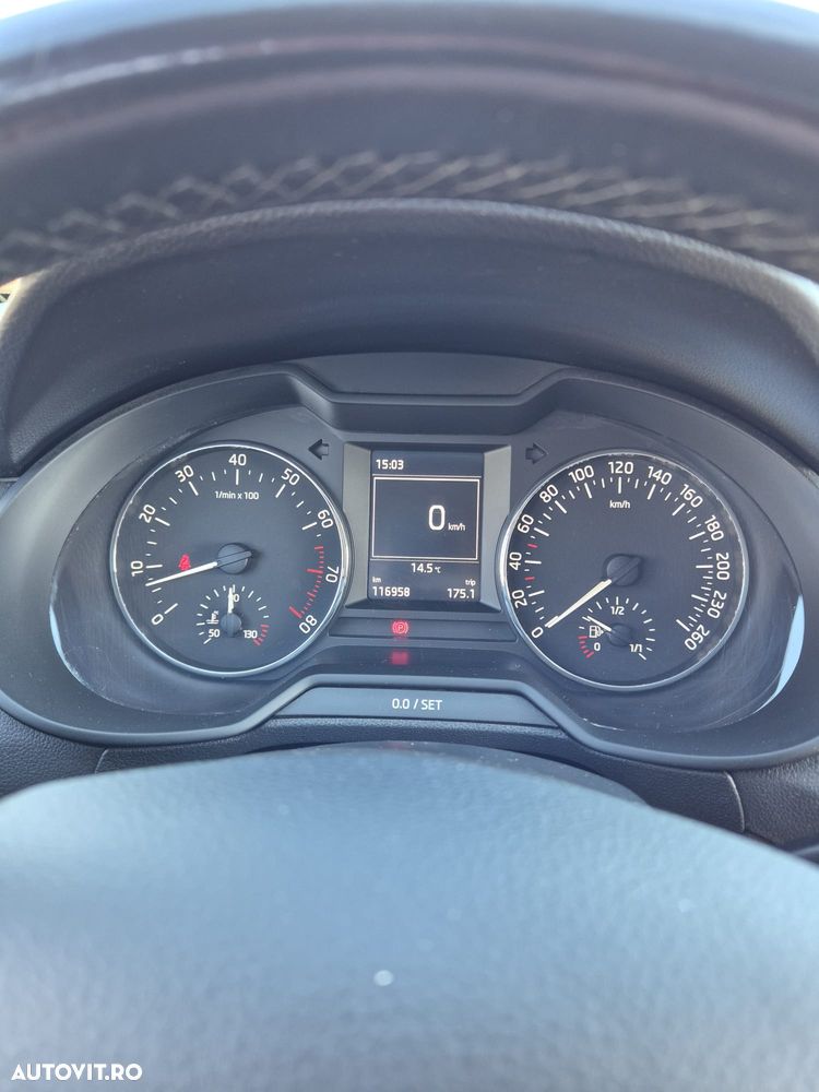 Skoda Octavia 1.2 TSI ELEGANCE - 8