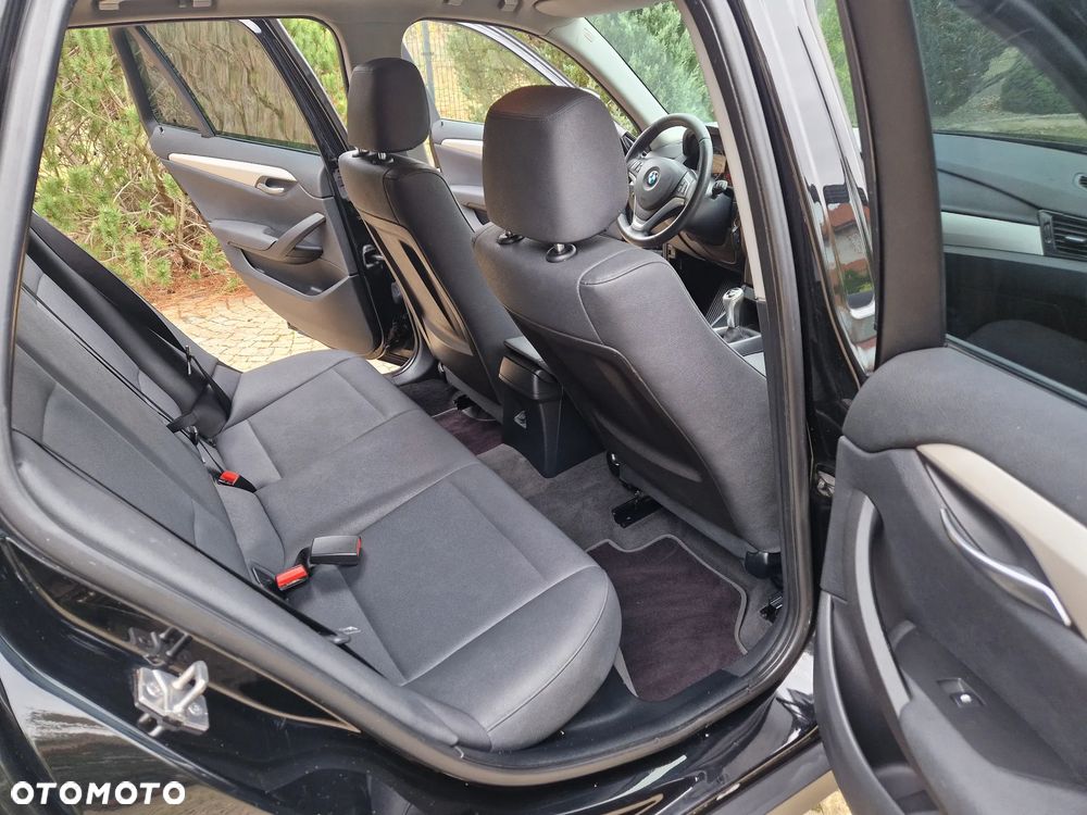 BMW X1 xDrive18d Sport Line - 10